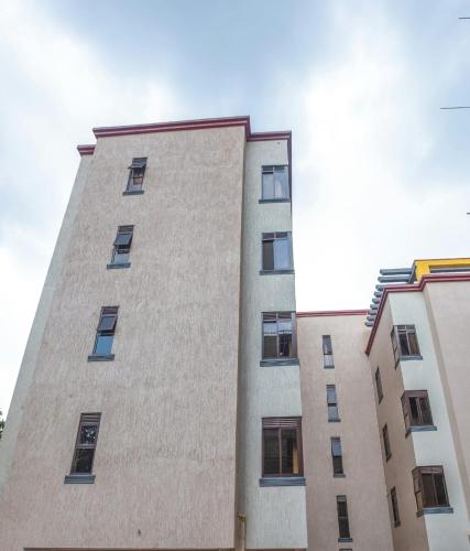 5SQUARE HOMES