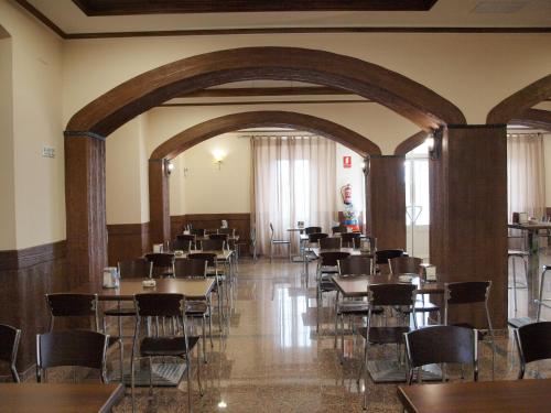 Bar/Lounge, HOTEL RURAL LA TEJA in Segura De Leon