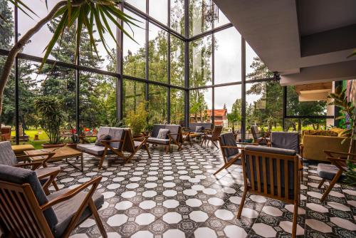trädgård, Hotel Bakuriani Inn in Bakuriani