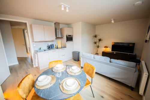  Astonishing 3 Bedroom Serviced Apartment 73m2 in Rotterdam