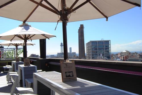 Hotel Barcelona Universal - image 2