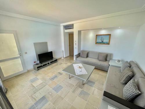 共用Lounge/電視區, Beachfront Apartment 105- Hotel Andalucia in 比塞大