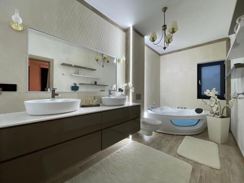 Baie, Class Luxury Residence in Satu Mare