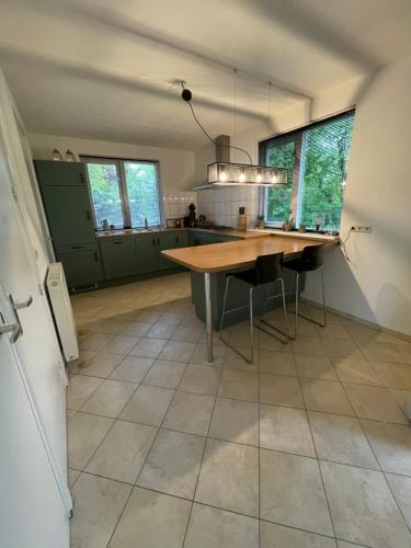 Boshuis Golfzicht "Wellness, Golf & Nature" in Остерхут