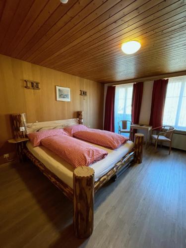 Hotel Tourist in Schattenhalb