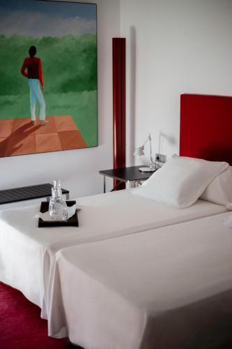 2 twin beds