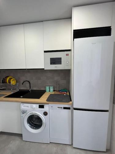 One-Bedroom Apartment image 10
