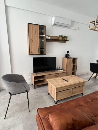 One-Bedroom Apartment image 1