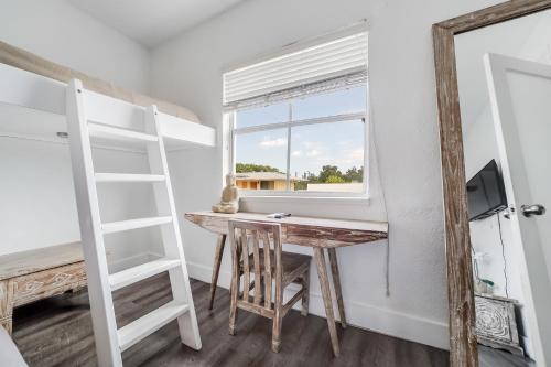 Treehouse Studio Hotel - image 13