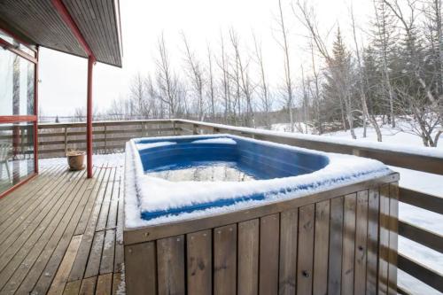 Traditional Cottage with Jacuzzi and Lake View Laugarvatn, Árnessýsla, Islandia