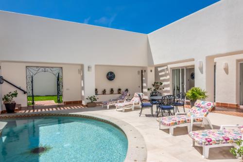 Villa Solnordal with Panoramic Pacific View in Cabo San Lucas, Mexico