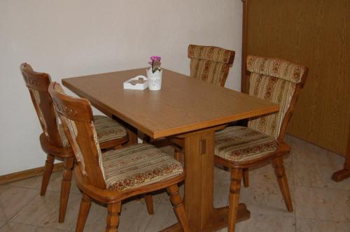 設施, 外絲東布希酒店 (Hotel am Weißdornbusch) in 吉夫霍恩