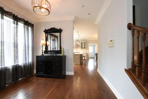 Luxury Home near Wrigley, Boystown & Andersonville in Chicago, USA