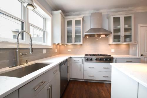 Luxury Home near Wrigley, Boystown & Andersonville in Chicago, USA