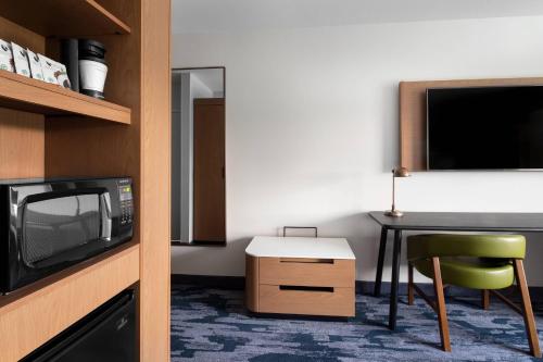Fairfield Inn & Suites by Marriott Kenosha Pleasant Prairie - image 7