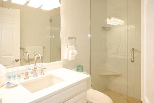 Barefoot Beach Resort - image 7