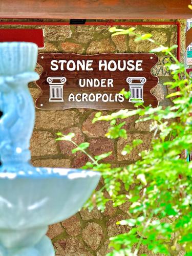 Stone house under Acropolis, Atény (fotografie 8)