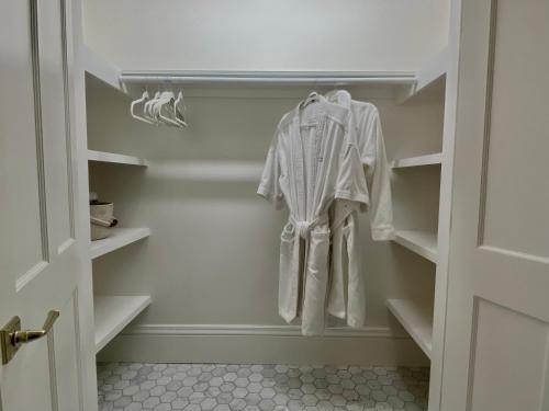 Seaside Inn - image 9
