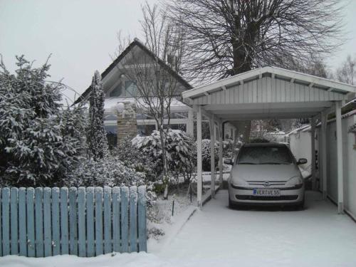 Schöne Ferienwohnung im HAUS SONNENGARTEN mit WLAN und Parkplatz in Achim bei Bremen