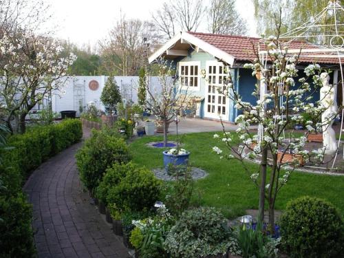 Schöne Ferienwohnung im HAUS SONNENGARTEN mit WLAN und Parkplatz in Achim bei Bremen