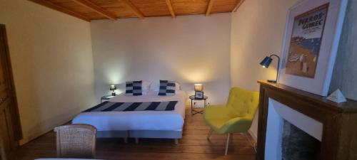 Double Room with Park View image 5