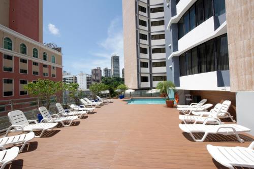 黎明之塔酒店及套房 (Torres de Alba Hotel & Suites) in 坎格雷霍