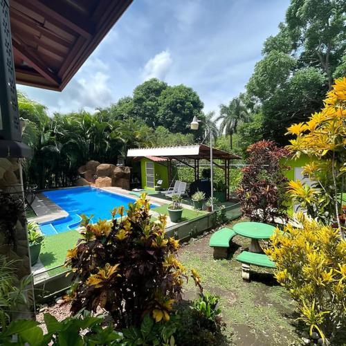 La Esmeralda Villa
