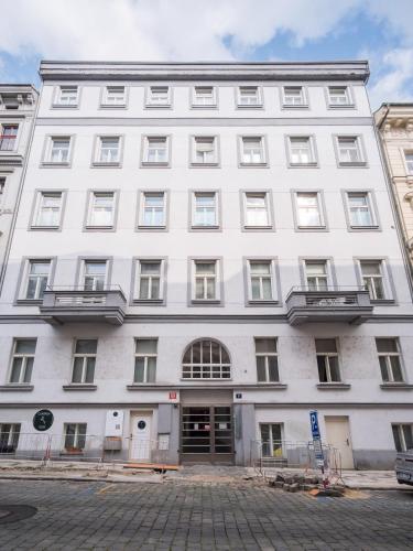 Prague Days - Loft with Garage and Workspace right next to Wenceslas Square - image 13
