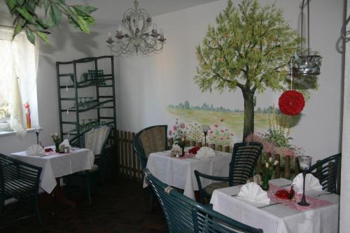 restavracija, Romantik Landhaus & Pension Klaps Liebling in Neuendorf