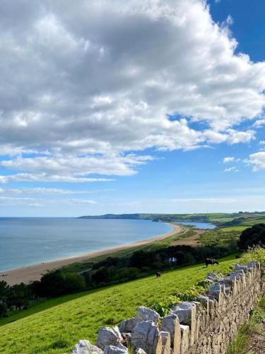 Watermill Cottages - 18th Century converted Mill 10 mins from beach