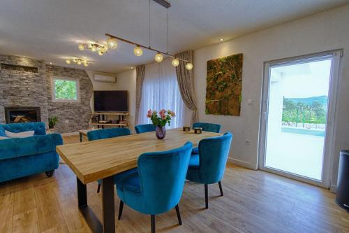 Unique retreat - Apartment Harmony with private pool in Gizdavac