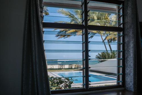 Peldbaseins, Oasys House - Beautiful Private Beach Front Home in Msambweni