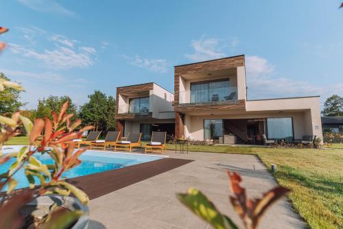 taman, Iris Croatica J - deluxe apartment with shared pool, awarded BEST APARTMENT IN CROATIA 2024 in Oroslavje
