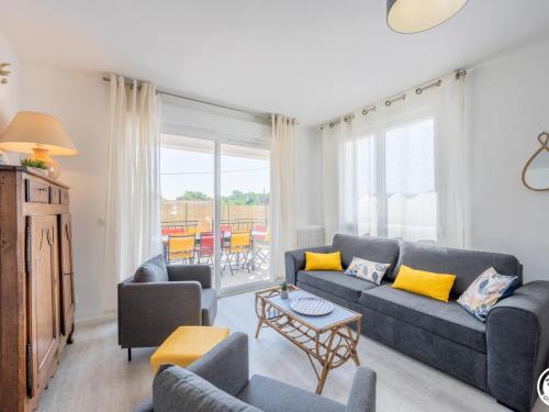Gîte familial 12 pers. avec jardin clos, proche Paris et sites touristiques, tous services inclus - FR-1-526-39 gîte à louer Saint-Quentin-sur-Allan