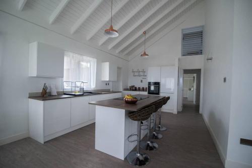 Modern Uniquely Vacation Stay Beach House