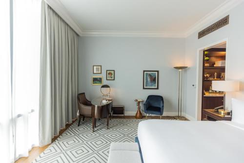 room detail thumbnail 1