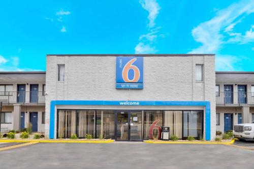 Motel 6-Villa Park, IL - Chicago West