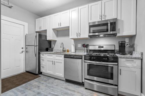 Navarre Apartments in Des Moines, USA