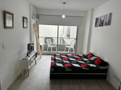 One-Bedroom Apartment image 3