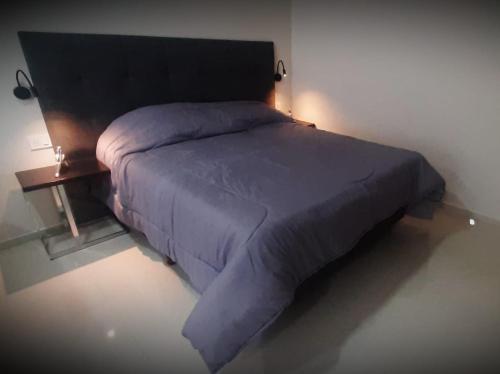One-Bedroom Apartment image 6