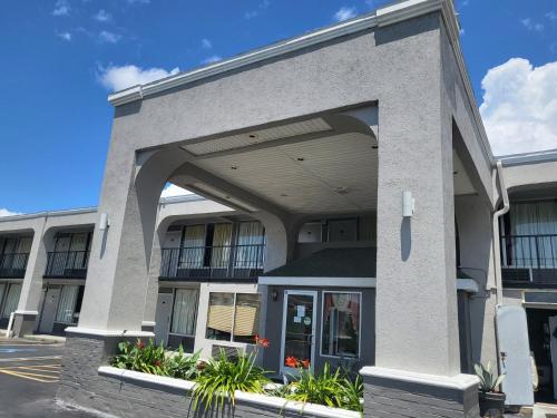 Econo Lodge Andalusia - 숙소 외관