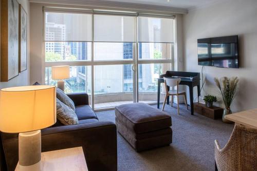 Great Studio Apartment with Balcony Bond1009 Self- Catering - image 11