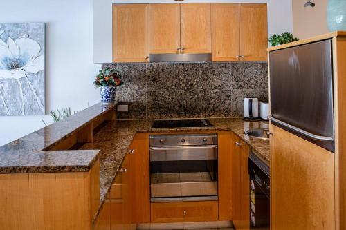 Great Studio Apartment with Balcony Bond1009 Self- Catering - image 5