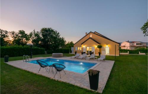 Viesnīcas āriene, Awesome Home In Vinjani Gornji in Gornji Vinjani