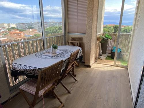 Appartement Canet-Plage, 2 pièces, 4 personnes - FR-1-750-56 - Location saisonnière - Canet-en-Roussillon