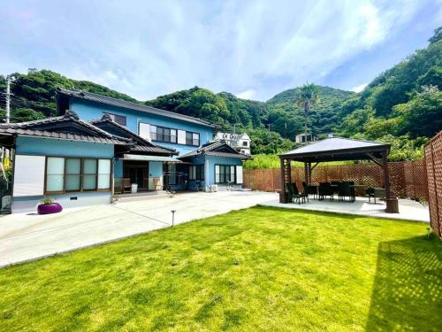 一棟貸別荘 Oceanic Villa Minamiizu!17名まで!弓ヶ浜海水浴場まで徒歩6分 in Minamiizu