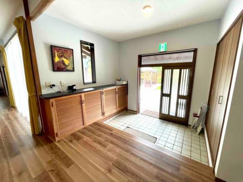 一棟貸別荘 Oceanic Villa Minamiizu!17名まで!弓ヶ浜海水浴場まで徒歩6分 in Minamiizu