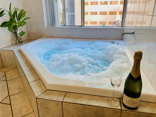 Hot tub, Eden House Retreat in Atherton Tablelands