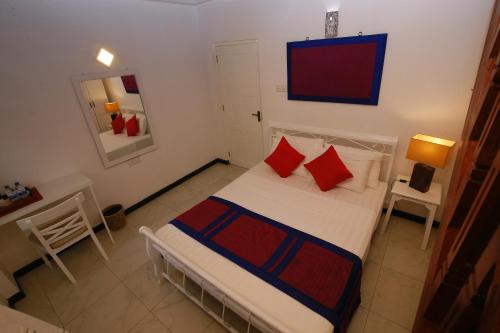 Quadruple Room room in Ceylon House By Sunrise