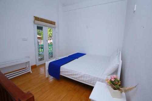 Quadruple Room image 5